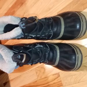 Sorel boys winter boots